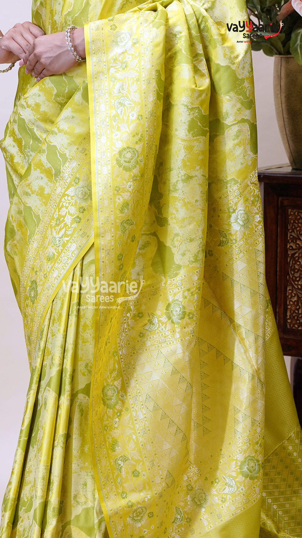 Parrot Green Khatan Saree for Traditions