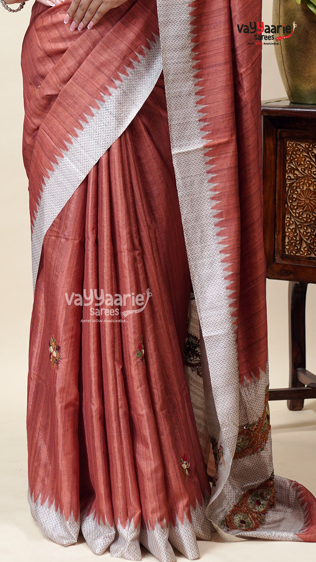 Bright Dola Silk Saree for Festive Dressing