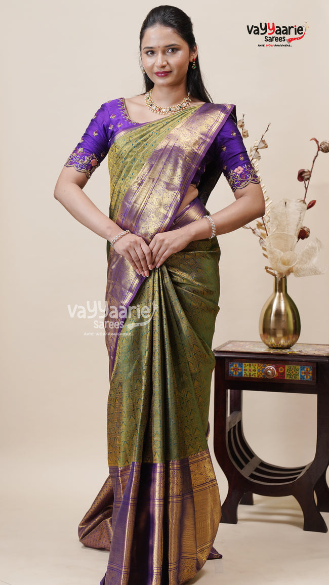 Green DMM Pattu Saree for Women Hover Image