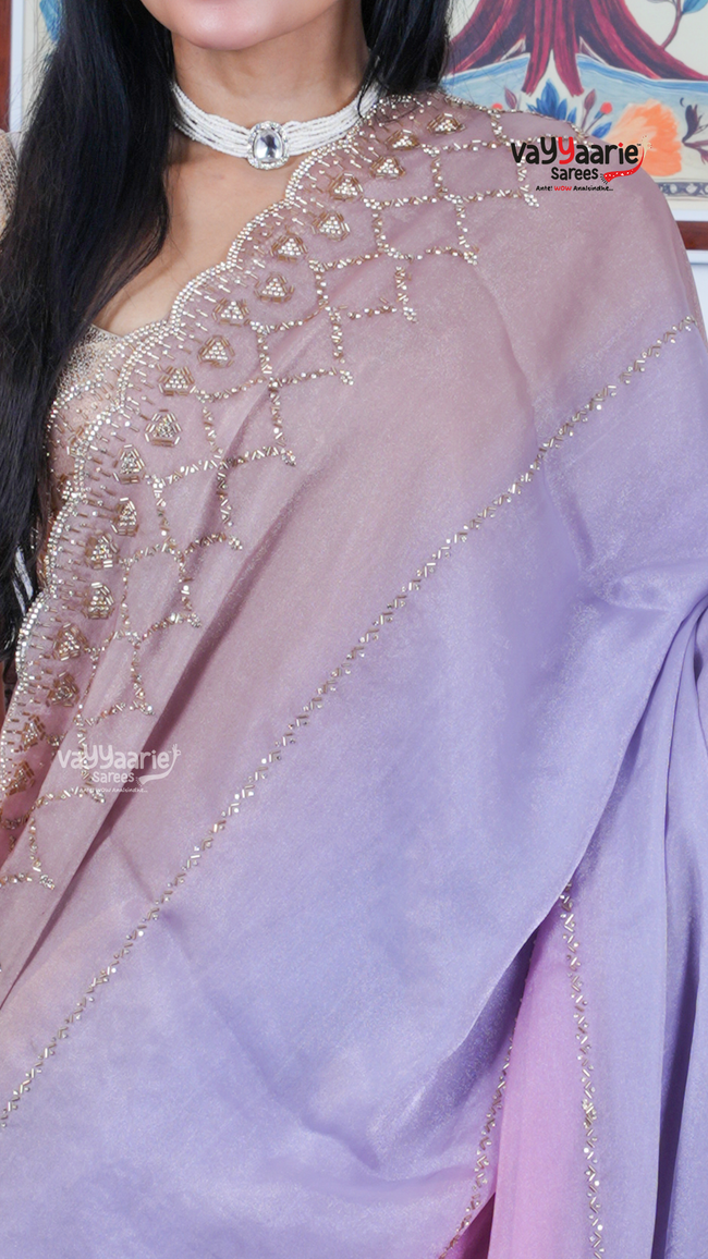 Grey Chiffon Saree with Kalamkari Art Prints | Elegant Wedding Wear Saree | Vayyaarie Sarees Main Image