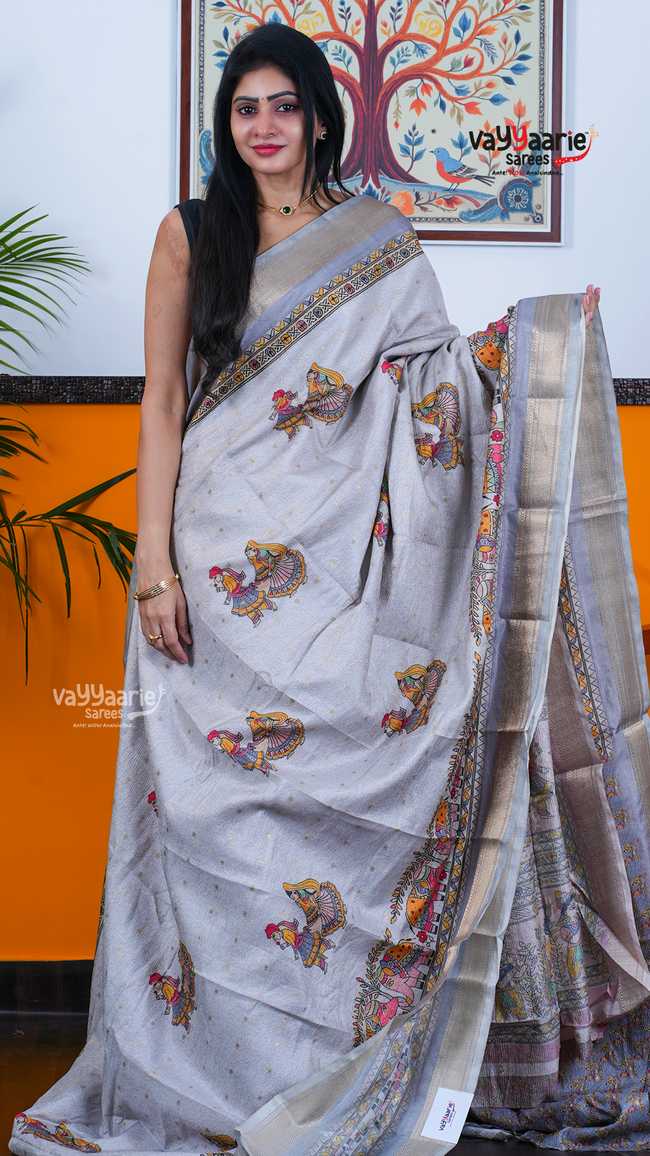 Grey Dola Silk Saree with Kalamkari Art Prints | Wedding Ethnic Wear Saree | Vayyaarie Sarees Hover Image