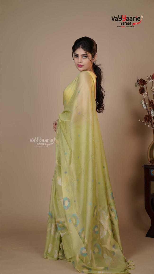 Pista Green Linen Silk Handloom Saree for Festive Gifting Main Image