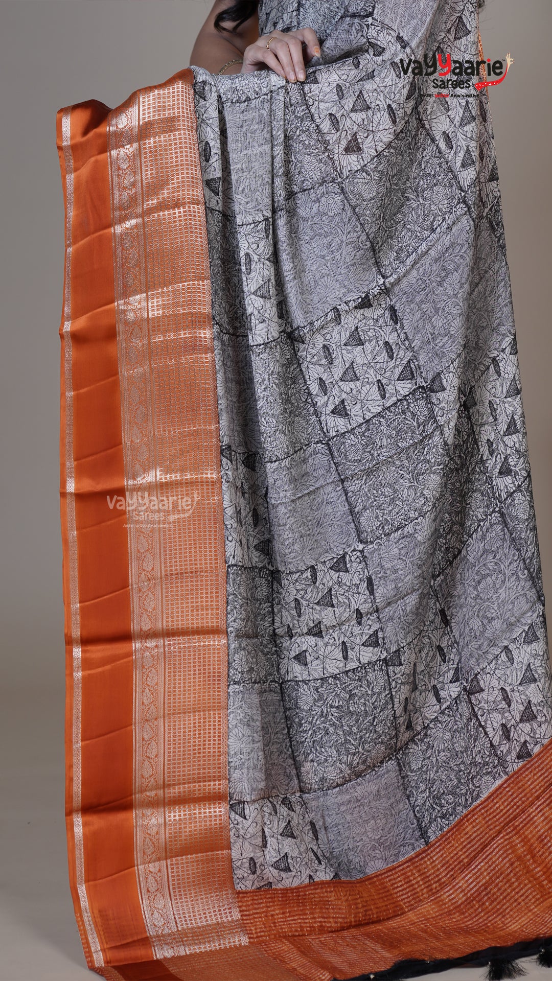 Black Chiffon Fancy Saree for Family Functions