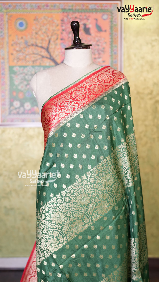 Green Mushroom Saree | Fancy Ethnic Wear Saree | Vayyaarie Sarees Main Image