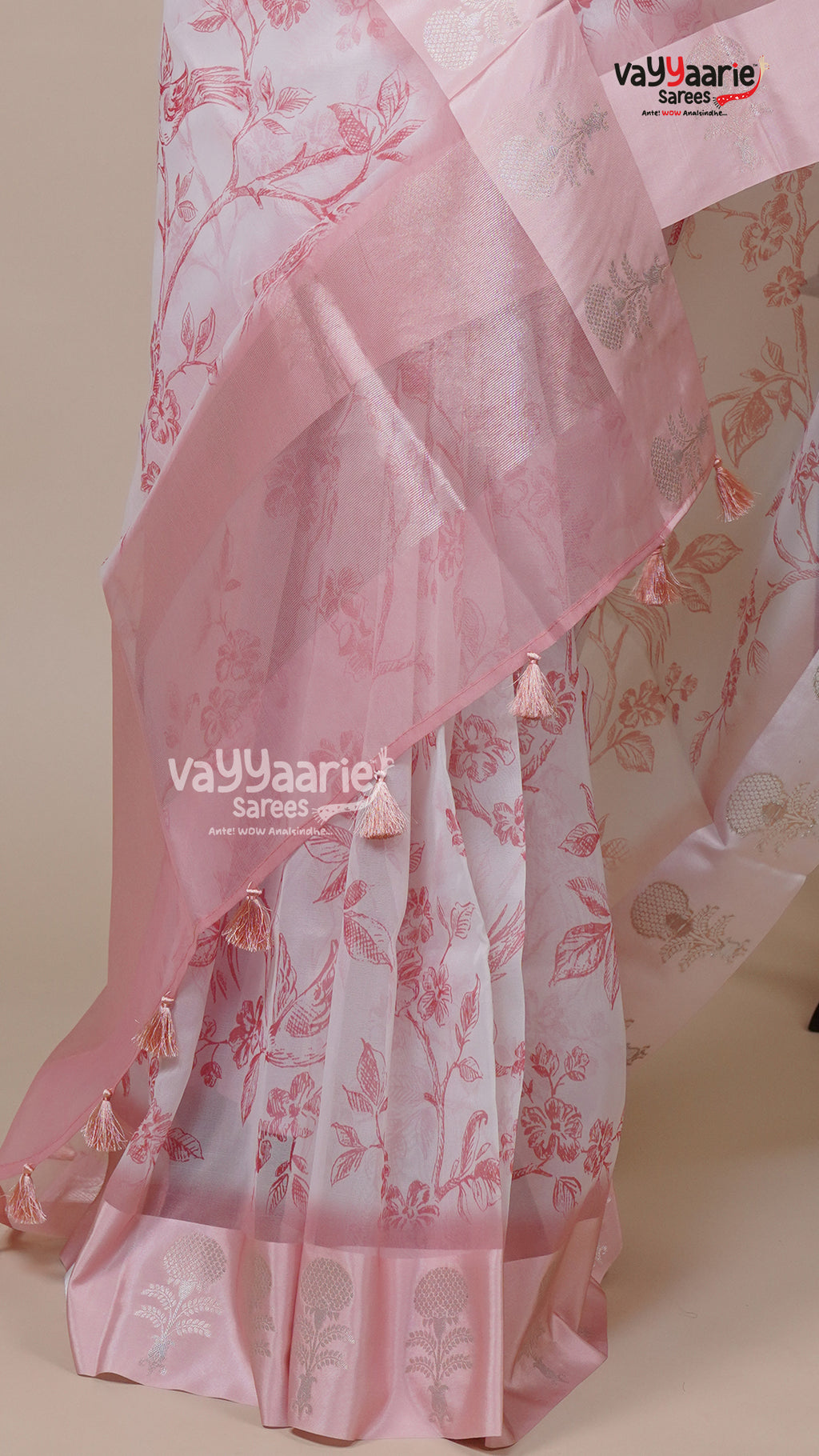 Artful Kora Saree for Family Functions