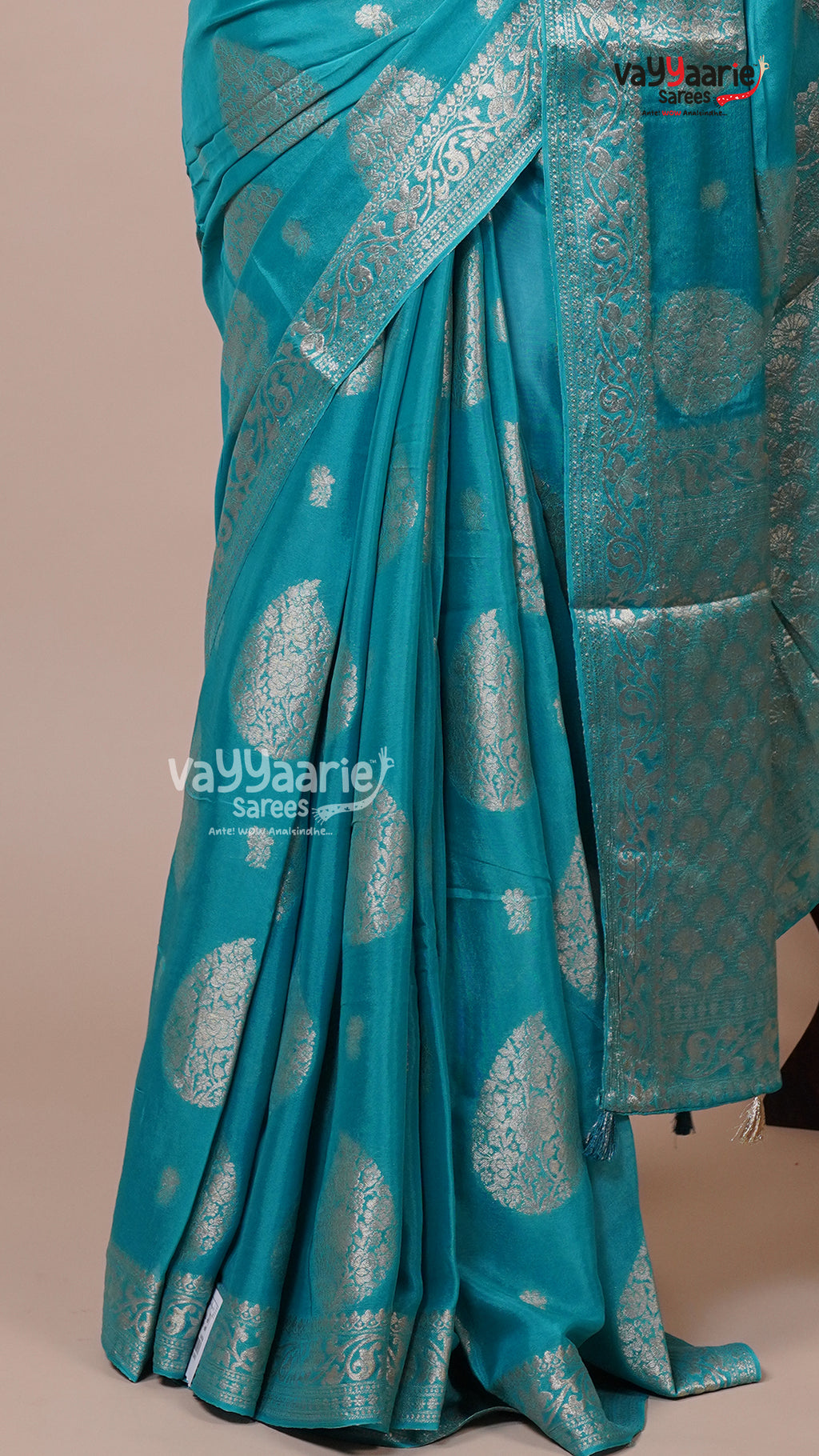 Graceful Banaras Mango Silk Saree for Wedding Events