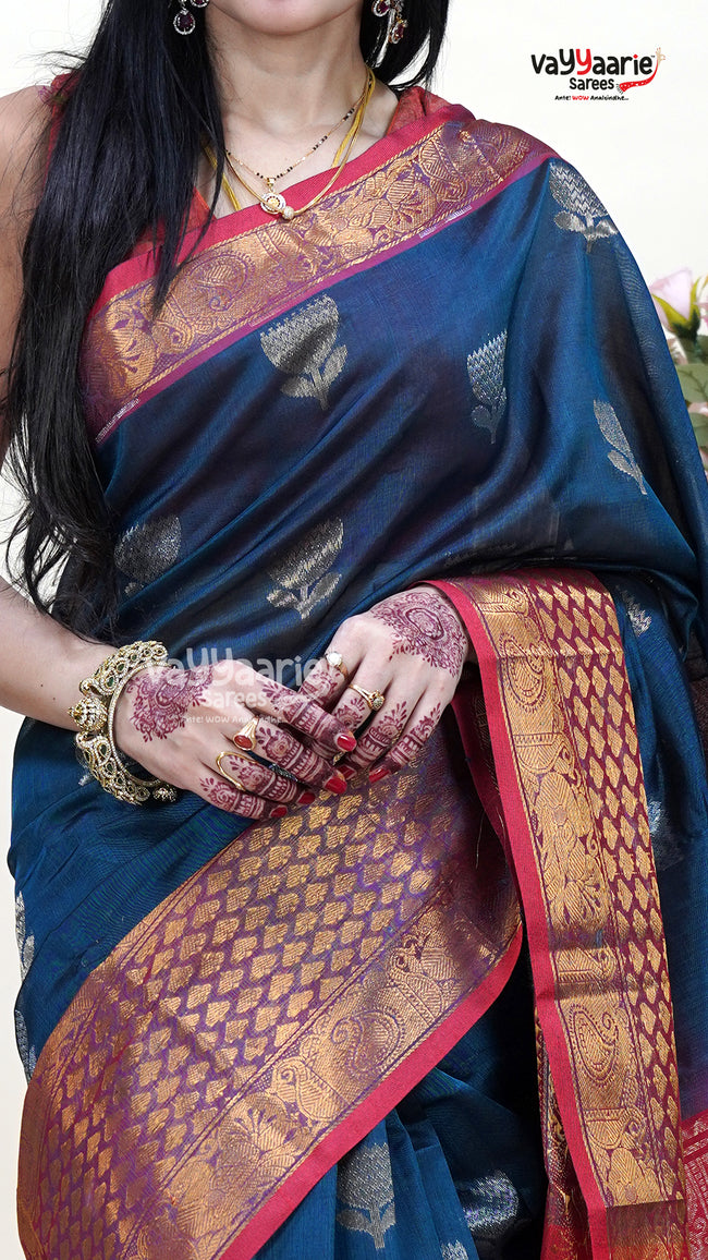Blue Kuppadam Saree for Classic Ethnic Looks Main Image