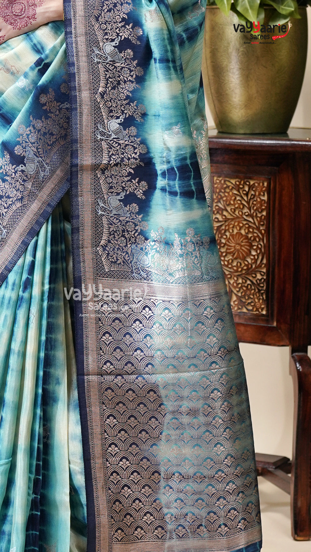 Multicolour Tissue Saree for Elegant Events