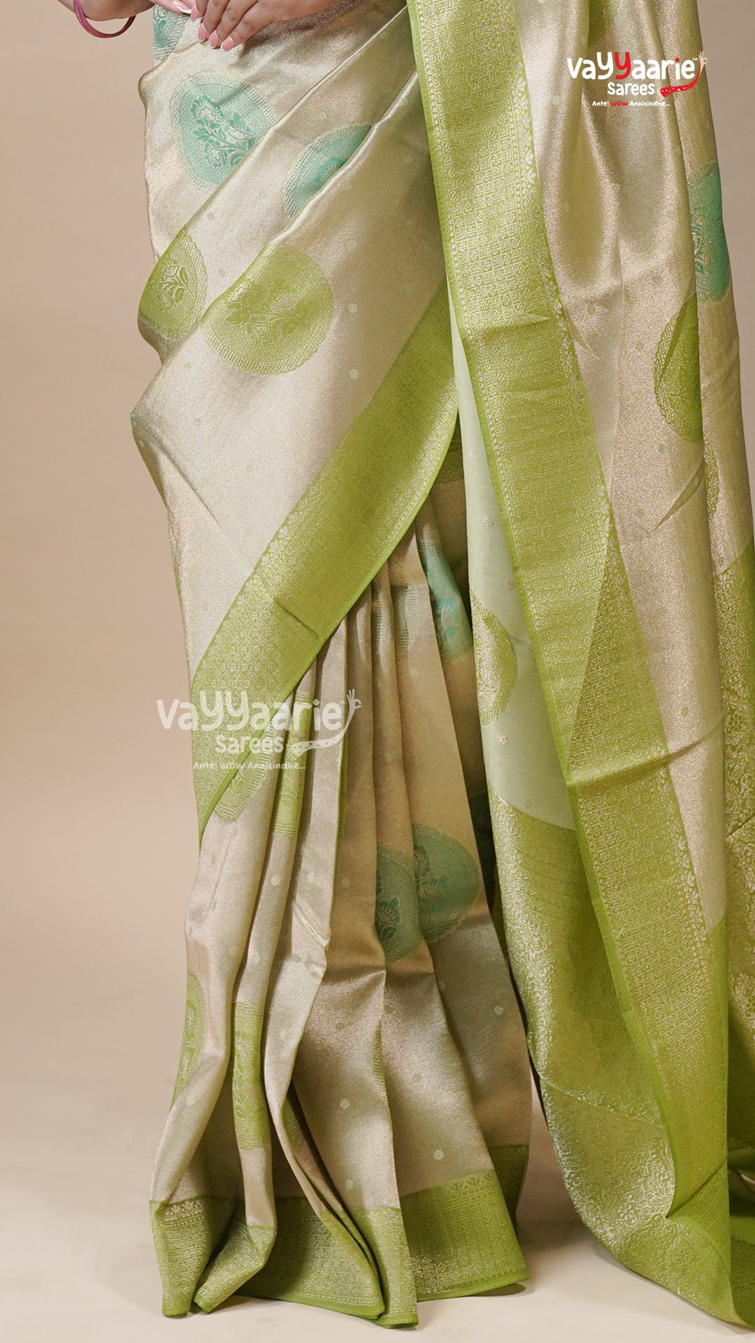 Fancy Multicolour Tissu Saree for Gifting