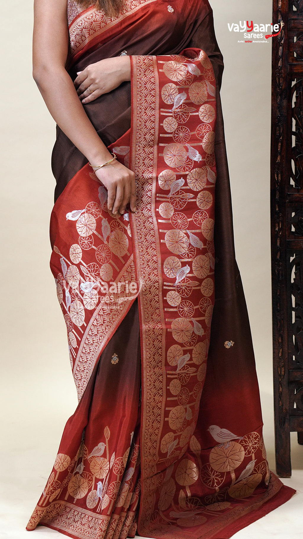 Classic Multicolour Tissu Saree for Events