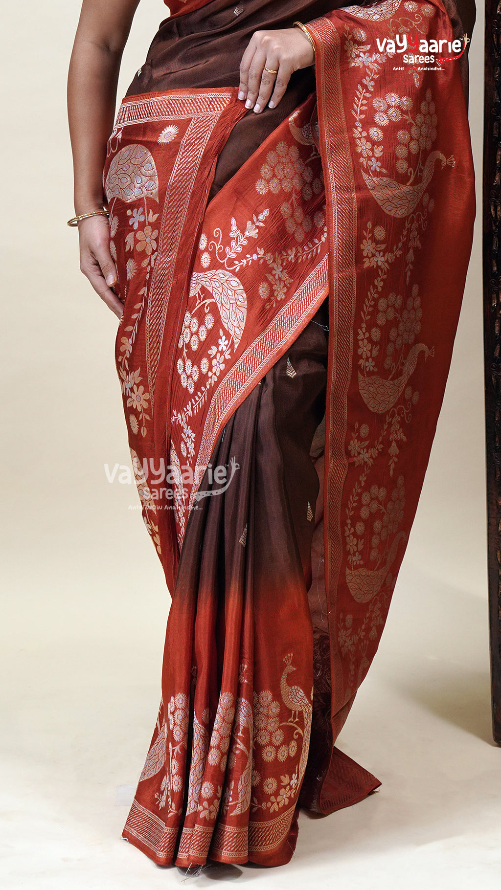 Trendy Multicolour Tissu Saree for Gifting