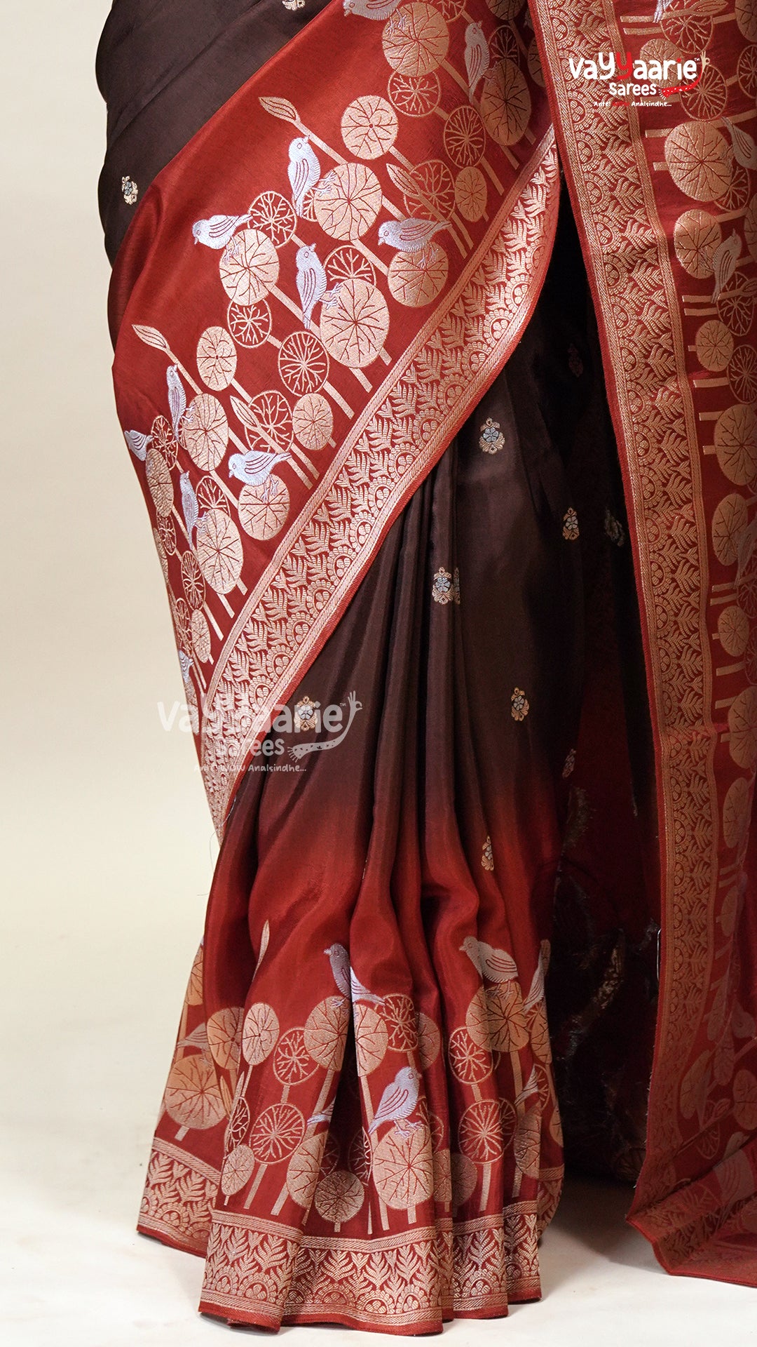 Classic Multicolour Tissu Saree for Events
