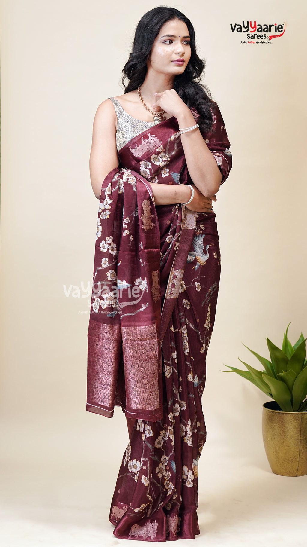 Gift-Worthy Multicolour Tissu Saree
