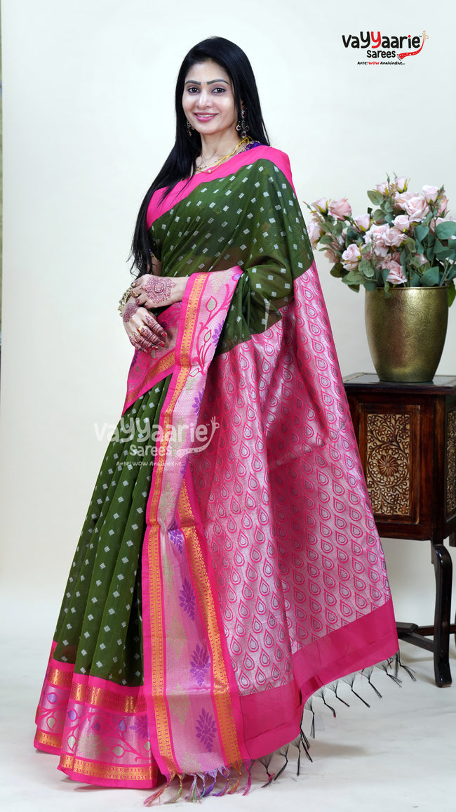 Mehendi Green Kuppadam Saree for Elegant Occasions Hover Image