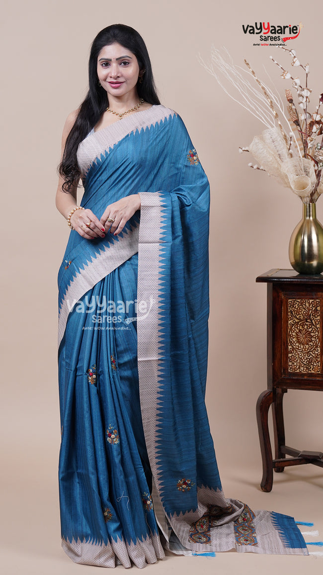 Dola Silk Saree for Evening Functions Hover Image