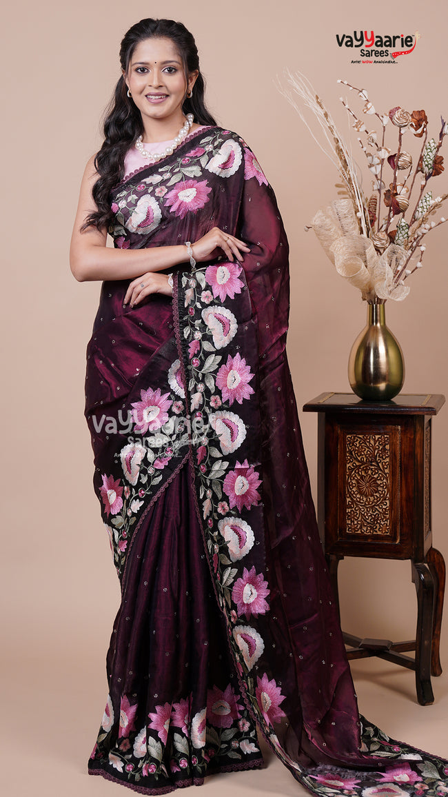 Georgette Saree in Multicolour for Gifting Hover Image